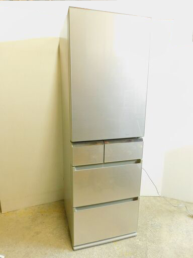 自動製氷機能付426L冷蔵庫が25,000円！